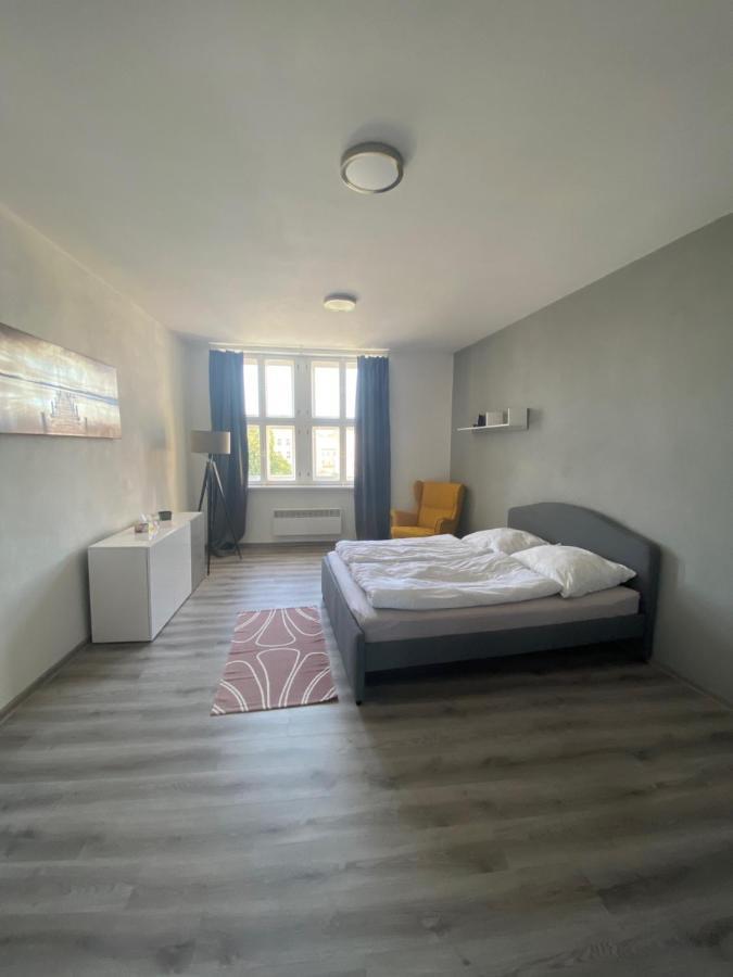 Apartman Na Namesti Sobeslav Ngoại thất bức ảnh