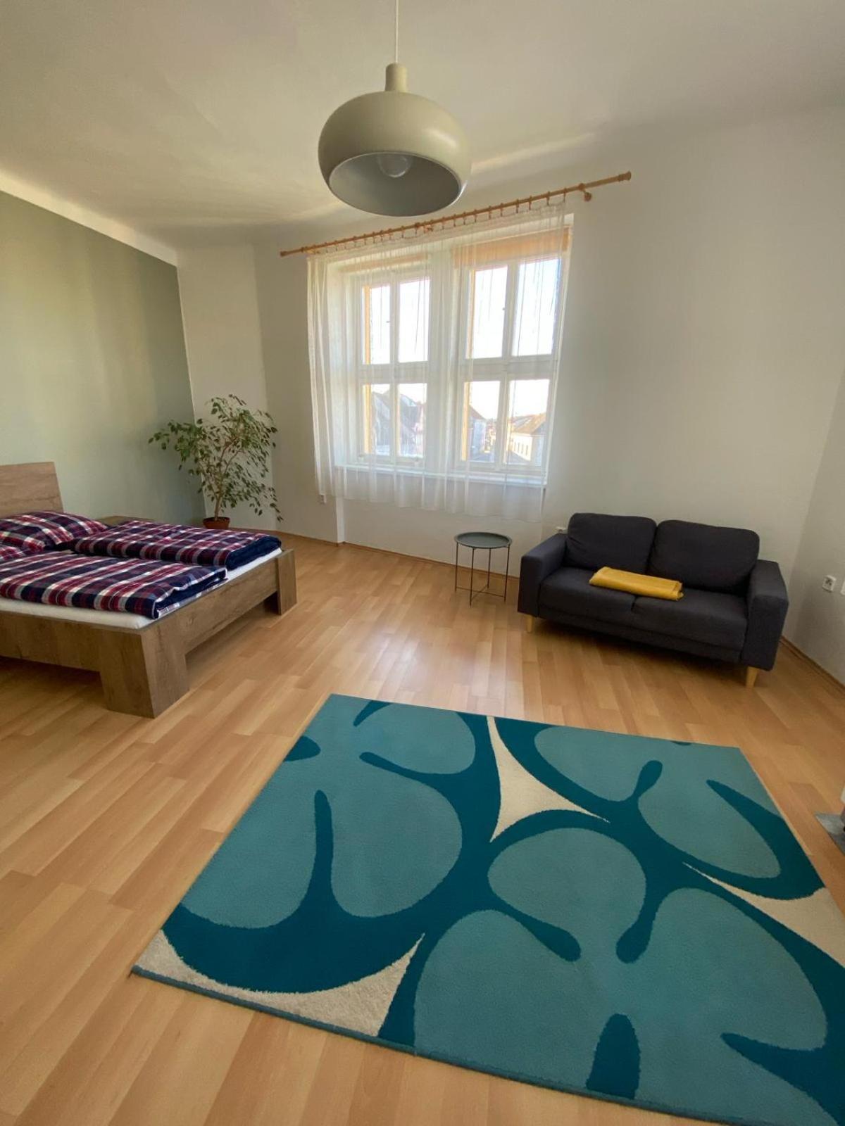 Apartman Na Namesti Sobeslav Ngoại thất bức ảnh